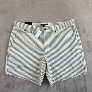 Banana Republic 7" Lived-In Chino Shorts in Cream Striped Men 36 Preppy NWT $65